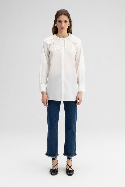 SHIRT WITH EMBROIDERED NECK: Ecru / 40